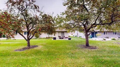Exterior - 2610 9th St SW, Willmar, MN 56201 photo 4 of 6