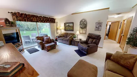 Living - 2610 9th St SW, Willmar, MN 56201 photo 12 of 16