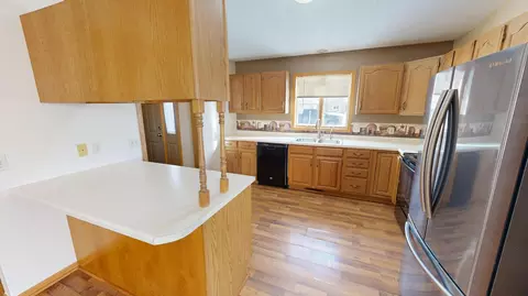 Kitchen - 2610 9th St SW, Willmar, MN 56201 photo 5 of 8