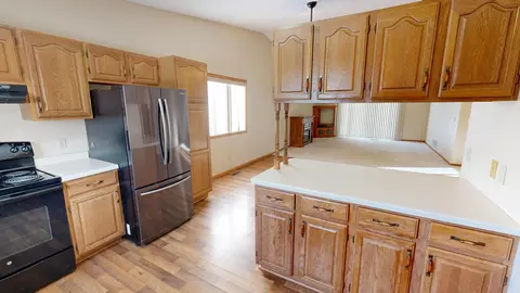 Kitchen - 2610 9th St SW, Willmar, MN 56201 photo 3 of 8