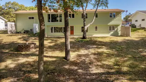 1622 Graydon Ave, Brainerd, MN 56401