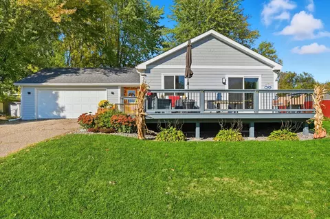 5527 Sunset Cir, Rockford, MN 55373