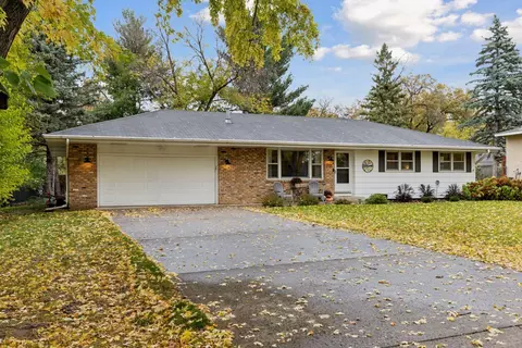 2721 109th Ave NW, Coon Rapids, MN 55433