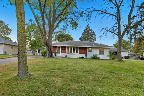 8832 Hadley Ave S, Cottage Grove, MN 55016