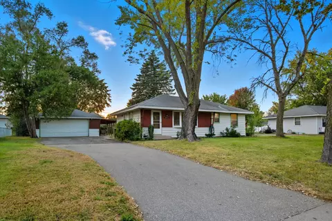 8832 Hadley Ave S, Cottage Grove, MN 55016
