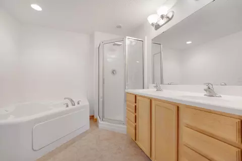 Bath - 13635 Brick Path, Rosemount, MN 55068 photo 2 of 2