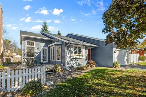 1377 Willow Creek Ln, Shoreview, MN 55126