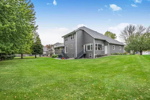 1209 Millstone Ct, Saint Cloud, MN 56303 photo 2