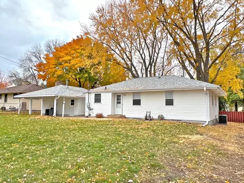 621 9th Ave NW, New Brighton, MN 55112