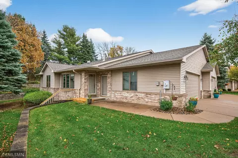 833 Autumn Way, Stillwater, MN 55082