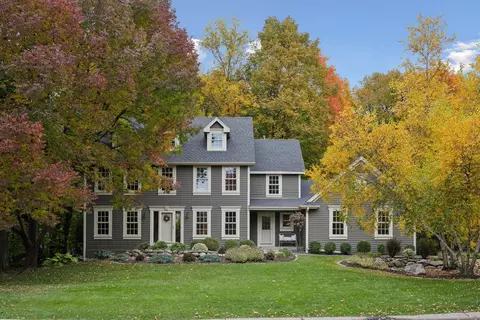 4520 Medina Lake Dr, Medina, MN 55340