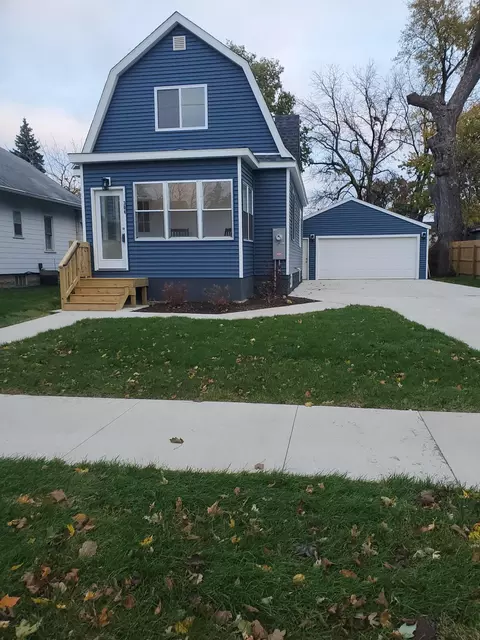 304 2nd Ave SW, Austin, MN 55912