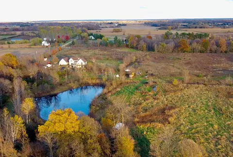 35420 Oasis Rd, Lindstrom, MN 55045