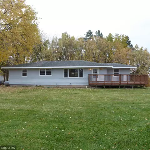 3303 Velvet St, Hinckley, MN 55037