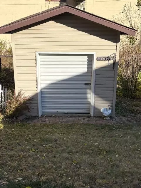 1200 Crestview Rd, Albert Lea, MN 56007 photo 4