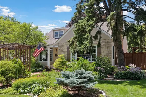 597 Pascal St S, Saint Paul, MN 55116