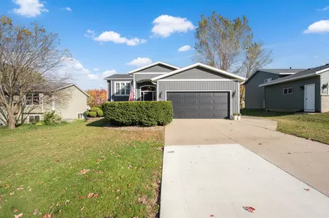 803 8th St NW, Kasson, MN 55944