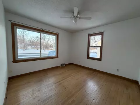 Bedroom - 1218 Mill Ave, Brainerd, MN 56401 photo 1 of 4
