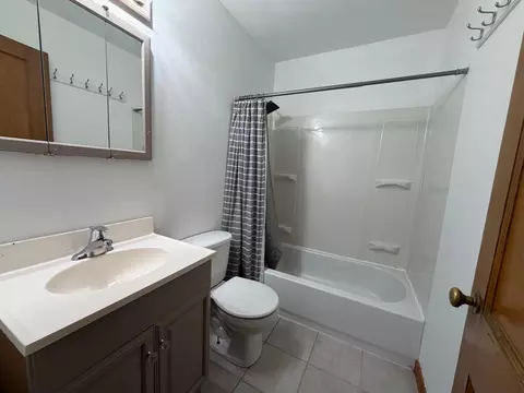 Bath - 1218 Mill Ave, Brainerd, MN 56401 photo 1 of 1