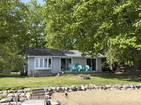 11780 103rd St NW, South Haven, MN 55382