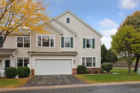 826 Princeton Ave, Shakopee, MN 55379
