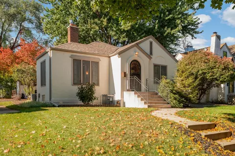 3936 Chowen Ave S, Minneapolis, MN 55410