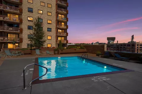 66 9th St E #2501, Saint Paul, MN 55101