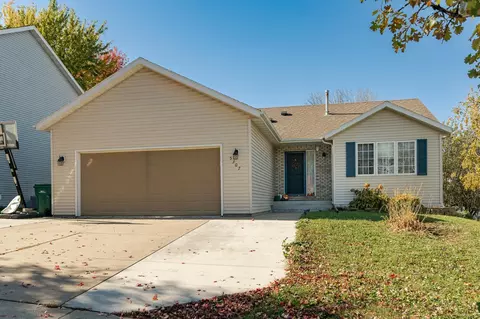 5307 Duvall Pl NW, Rochester, MN 55901