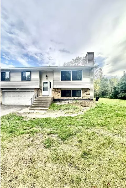 9872 7th St NE, Blaine, MN 55434