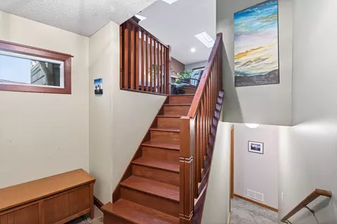 Entry Way - 2337 Maxwell Ln, Chaska, MN 55318 photo 2 of 3