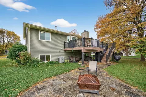 Exterior - 2337 Maxwell Ln, Chaska, MN 55318 photo 6 of 7