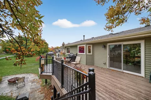 Exterior - 2337 Maxwell Ln, Chaska, MN 55318 photo 5 of 7