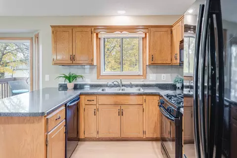8210 109th Pl N, Champlin, MN 55316 photo 4