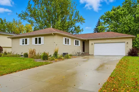 3520 10th St S, Fargo, ND 58104