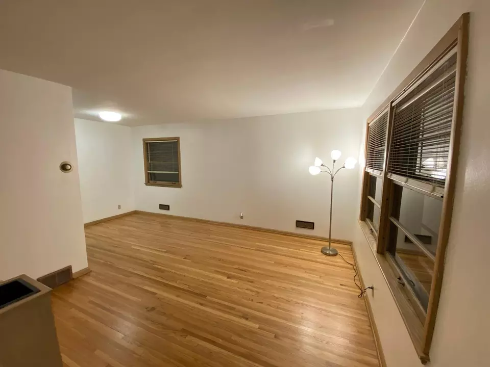 Living - 4449 Bloomington Ave S, Minneapolis, MN 55407 photo 5 of 10