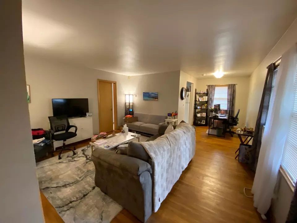 Living - 4449 Bloomington Ave S, Minneapolis, MN 55407 photo 8 of 10