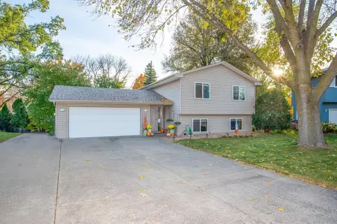 14145 36th Ave N, Plymouth, MN 55447