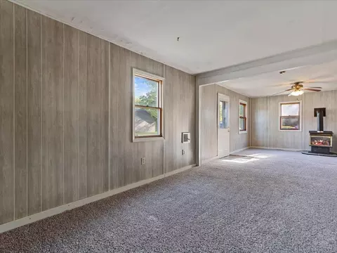 Living - 924 6th Ave NE, Brainerd, MN 56401 photo 2 of 3