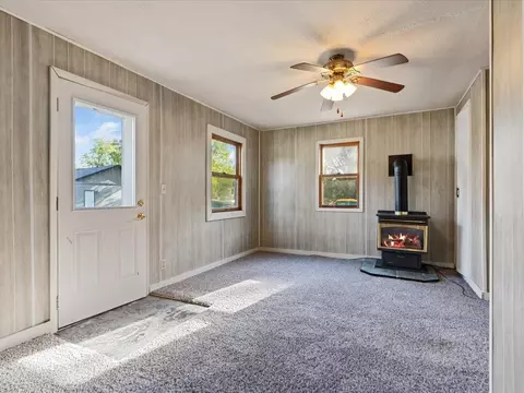 Living - 924 6th Ave NE, Brainerd, MN 56401 photo 1 of 3
