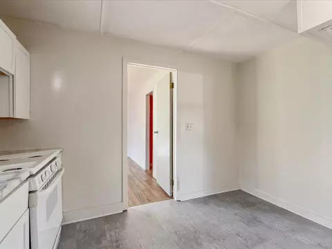 Kitchen - 924 6th Ave NE, Brainerd, MN 56401 photo 2 of 2