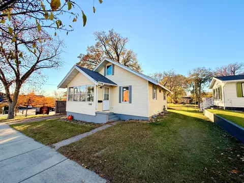 1332 Lake Ave, Detroit Lakes, MN 56501