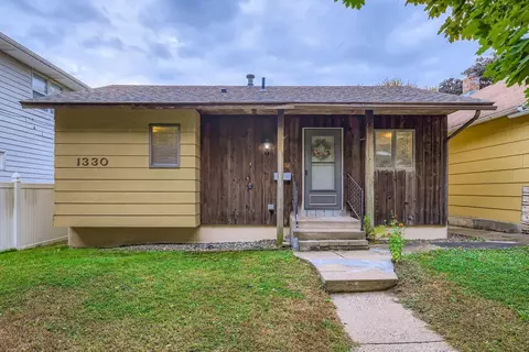 1330 4th St E, Saint Paul, MN 55106