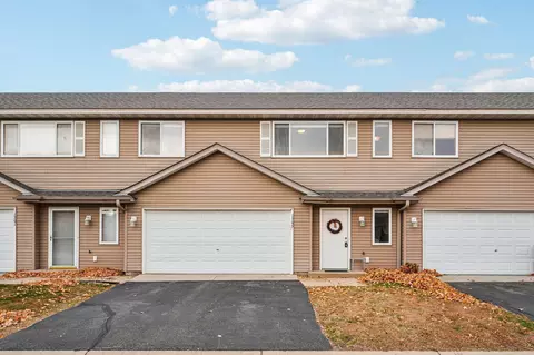 1305 Willow Trl, Farmington, MN 55024