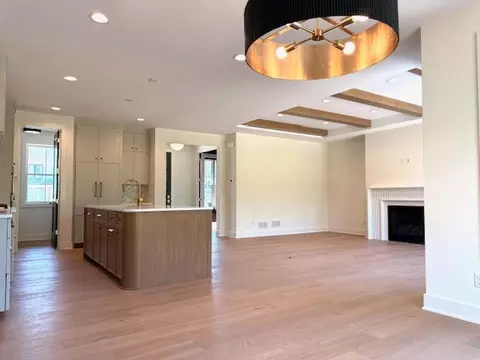 Living - 25480 Smithtown Rd, Excelsior, MN 55331 photo 2 of 3