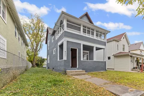 811 Queen Ave N, Minneapolis, MN 55411