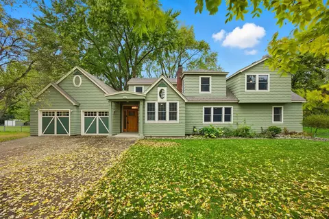 2201 Saint Stephens St, Roseville, MN 55113
