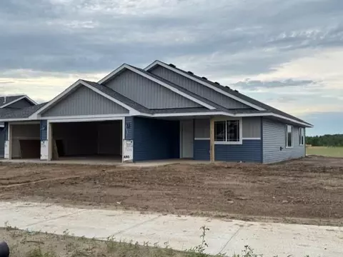 7255 Hawthorne Ct, North Branch, MN 55056