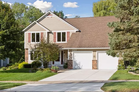 3989 Denmark Ave, Eagan, MN 55123