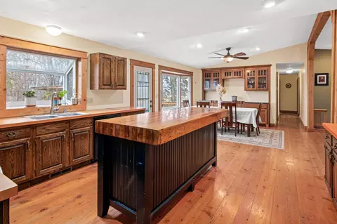 Kitchen - 15490 Emery Ave E, Rosemount, MN 55068 photo 3 of 3