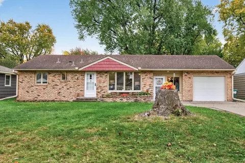 5317 Lakeside Ave N, Crystal, MN 55429